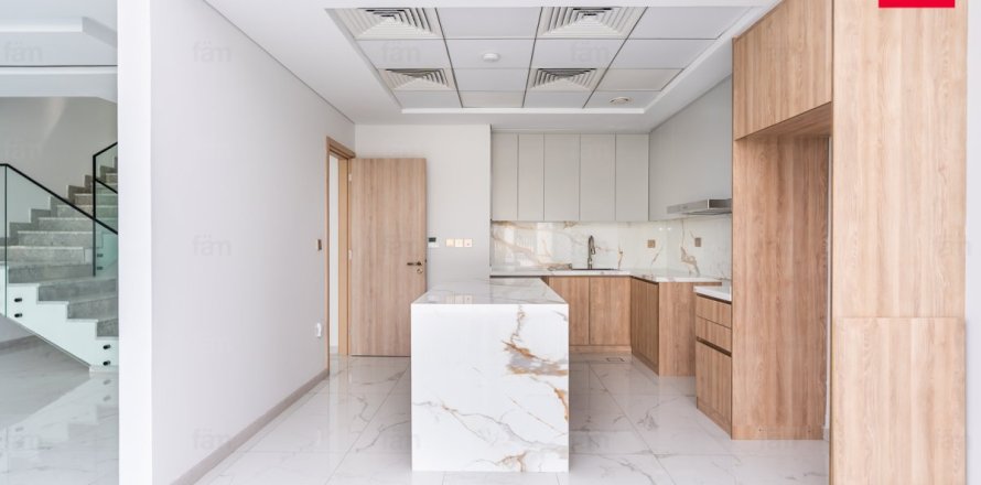 Villa à Al Furjan, Dubai, 5 chambres, 224 m², № 47517