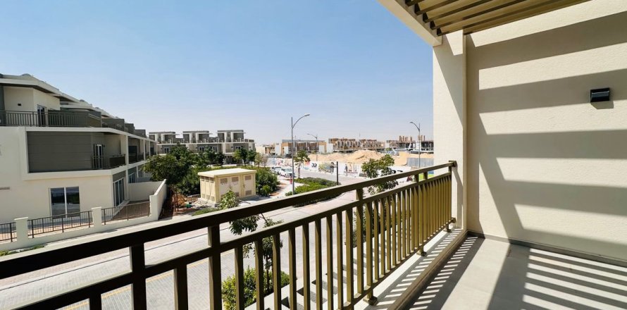 Maison de ville à Dubai, 3 chambres, 114.7 m², № 110005