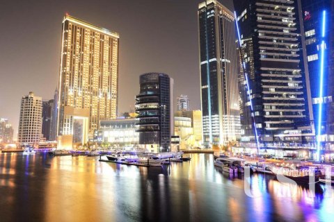 Apartment in Dubai Marina, Dubai 3 bedrooms, 172 sq.m. № 39260 - photo 13