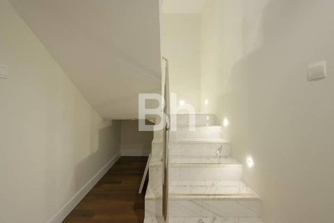 Apartment in Jumeirah Village Triangle, Dubai 2 bedrooms, 184 sq.m. № 22172 - photo 11