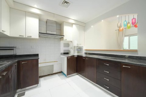 Apartment in Jumeirah Village Triangle, Dubai 2 bedrooms, 184 sq.m. № 22172 - photo 3