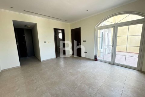 Villa en Jumeirah Park, Dubai, 3 dormitorios, 700 m², № 22176 - foto 11
