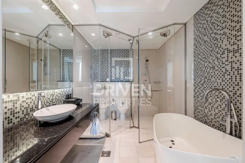Купить квартиру в Damac Maison The Distinction, Даунтаун Дубай (Даунтаун Бурдж Дубай), Дубай: 3 спальни, 200м², № 19059 - фото 18
