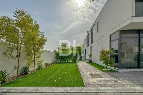 Villa à DAMAC Hills (Akoya by DAMAC), Dubai, 6 chambres, 425 m², № 57771 - photo 1