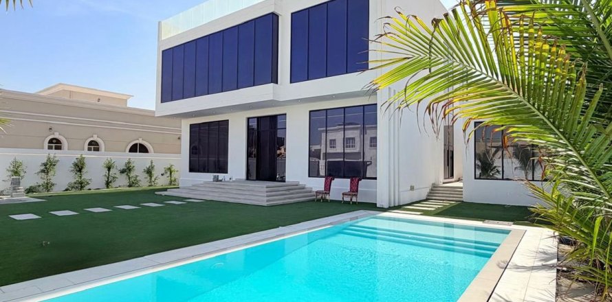 Вилла в Аль-Барше, Дубай, 5 спален, 891.9м², № 18556