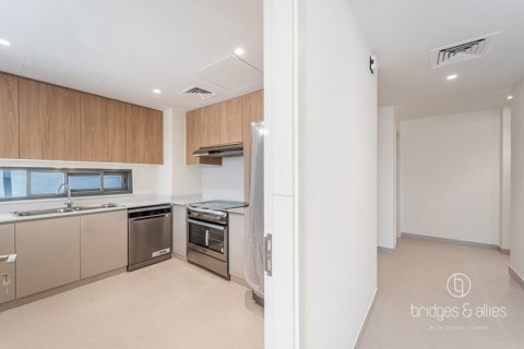 Снять в аренду виллу в Dubai South (Dubai World Central), Дубай: 4 спальни, 252м², № 90913 - фото 4