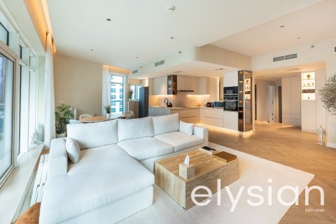 Купить квартиру в Дубай Марине, Дубай: 3 спальни, 215м², № 37886 - фото 5