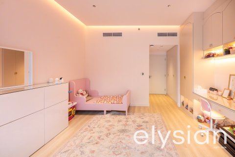 Купить квартиру в Дубай Марине, Дубай: 3 спальни, 215м², № 37886 - фото 11
