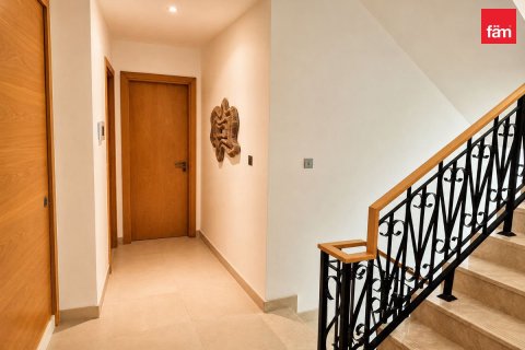 Villa à Palm Jumeirah, Dubai, 5 chambres, 478.4 m², № 124267 - photo 11
