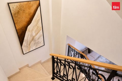 Villa à Palm Jumeirah, Dubai, 5 chambres, 478.4 m², № 124267 - photo 12