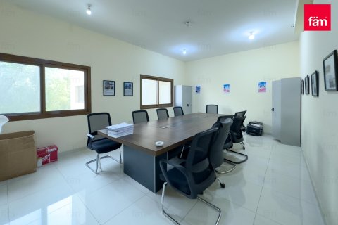 Общежитие для рабочих в Дубае, 4176.4м², № 109250