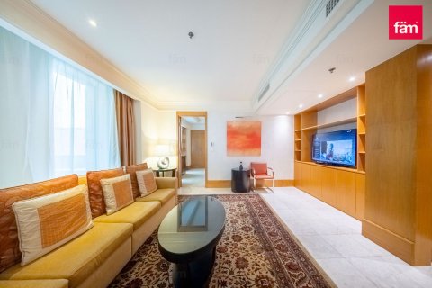 Apartment in DIFC, Dubai 1 bedroom, 84 sq.m. № 109249 - photo 13