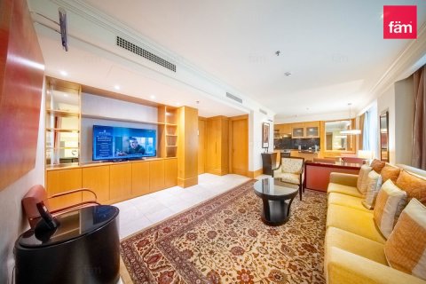 Apartment in DIFC, Dubai 1 bedroom, 84 sq.m. № 109249 - photo 14