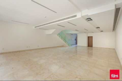 Снять в аренду виллу в Умм-Сукейме, Дубай: 4 спальни, 265.1м², № 69362 - фото 16