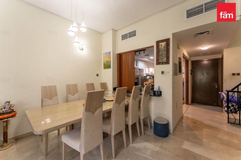 Adosado en Dubai, 5 dormitorios, 158.9 m², № 69361 - foto 3