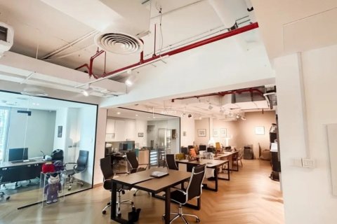 Oficina en Business Bay, Dubai, 141.8 m², № 54830 - foto 1