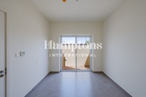 Снять в аренду квартиру в Dubai South (Dubai World Central), Дубай: 3 спальни, 210.40021119м², № 135071 - фото 14