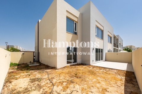 Снять в аренду квартиру в Dubai South (Dubai World Central), Дубай: 3 спальни, 210.40021119м², № 135071 - фото 10