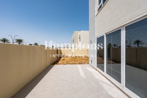 Снять в аренду квартиру в Dubai South (Dubai World Central), Дубай: 3 спальни, 210.40021119м², № 135071 - фото 18
