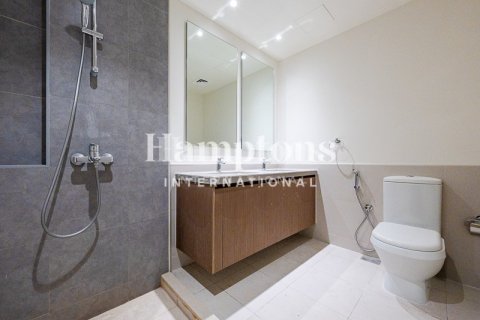 Снять в аренду квартиру в Dubai South (Dubai World Central), Дубай: 3 спальни, 210.40021119м², № 135071 - фото 4
