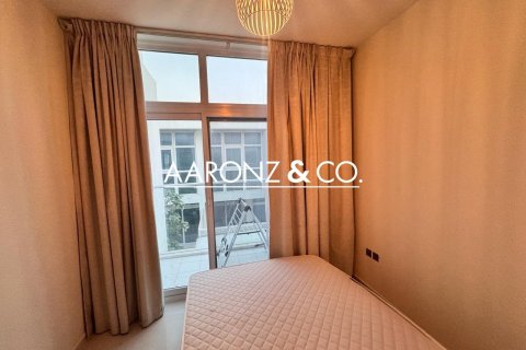 Villa in Dubai 3 bedrooms, 165 sq.m. № 78407 - photo 11