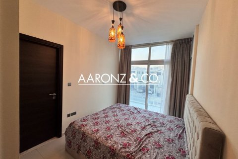 Villa in Dubai 3 bedrooms, 165 sq.m. № 78407 - photo 8