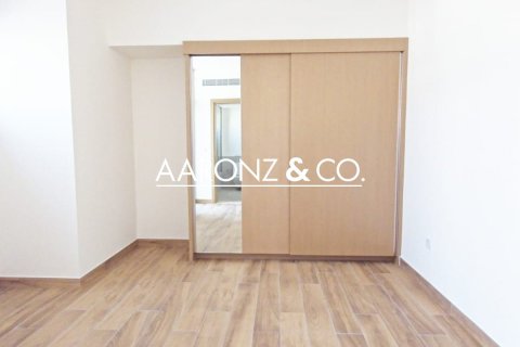 Villa in Al Furjan, Dubai 4 bedrooms, 384.2 sq.m. № 78409 - photo 4