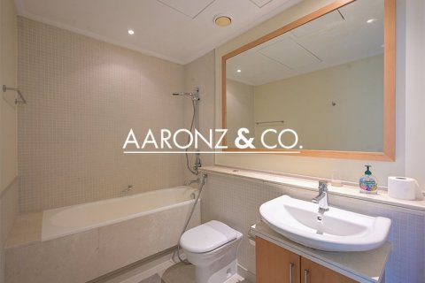 Снять в аренду квартиру в Дубай Марине, Дубай: 2 спальни, 134.1м², № 78419 - фото 12