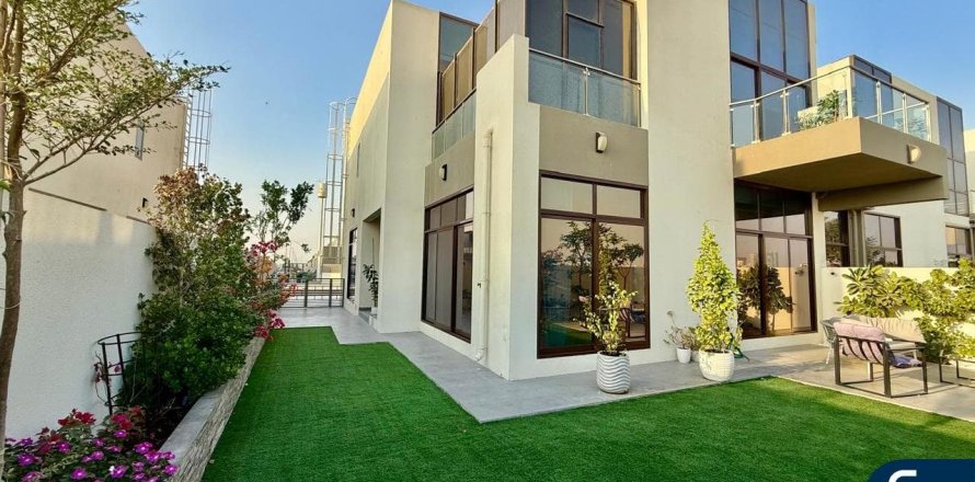 Adosado en District 11, Mohammed Bin Rashid City, Dubai, 4 dormitorios, 298 m², № 78877