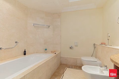 Appartement à Palm Jumeirah, Dubai, 1 chambre, 102.3 m², № 97662 - photo 10