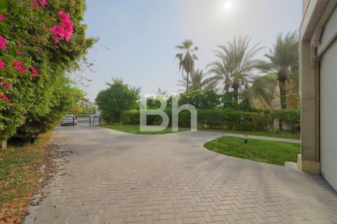 Villa à Jumeirah Islands, Dubai, 4 chambres, 491 m², № 57094 - photo 3