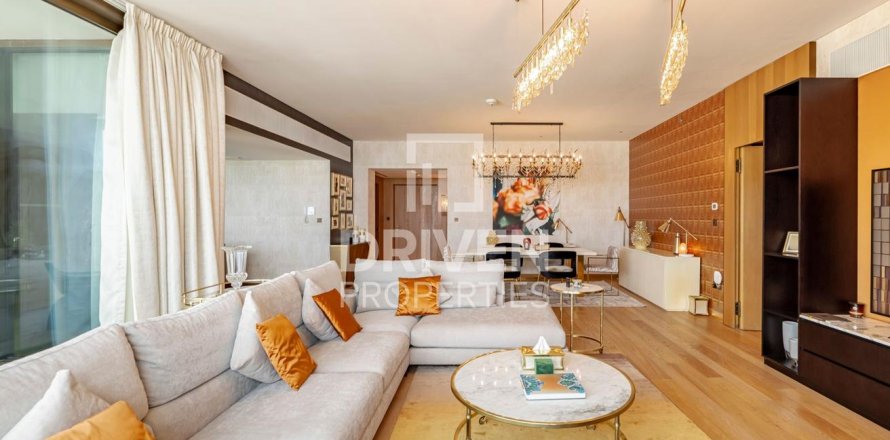 Apartment in Jumeirah Bay Island, Jumeirah, Dubai 3 bedrooms, 251 sq.m. № 86201