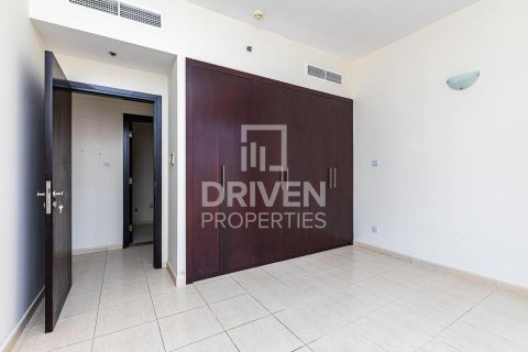 Apartment in Jumeirah Village Circle, Dubai 3 bedrooms, 218 sq.m. № 87112 - photo 8