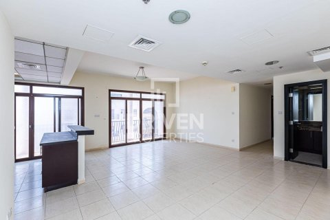 Apartment in Jumeirah Village Circle, Dubai 3 bedrooms, 218 sq.m. № 87112 - photo 1