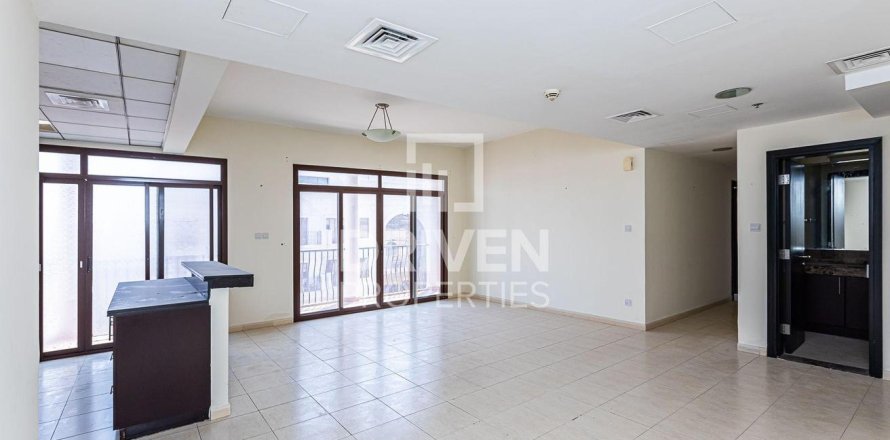 Apartment in Jumeirah Village Circle, Dubai 3 bedrooms, 218 sq.m. № 87112