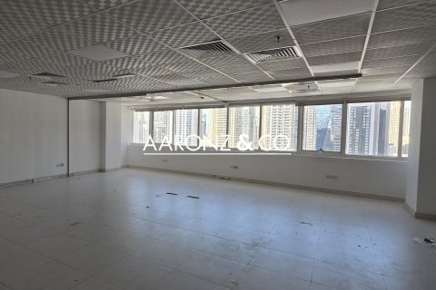 Oficina en Jumeirah Lake Towers, Dubai, 105 m², № 83174 - foto 7