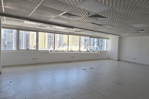 Oficina en Jumeirah Lake Towers, Dubai, 105 m², № 83174 - foto 1