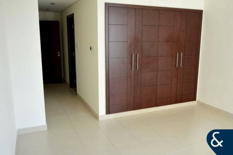 Снять в аренду квартиру в Даунтаун Дубай (Даунтаун Бурдж Дубай), Дубай: 2 спальни, 121м², № 79422 - фото 8