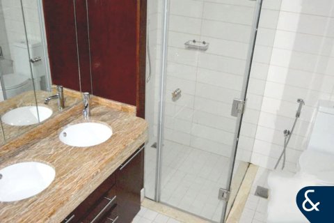 Снять в аренду квартиру в Даунтаун Дубай (Даунтаун Бурдж Дубай), Дубай: 2 спальни, 121м², № 79422 - фото 12