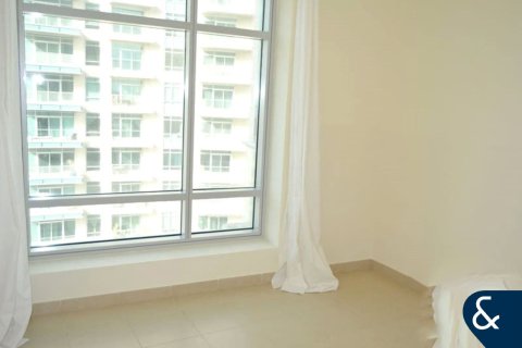 Снять в аренду квартиру в Даунтаун Дубай (Даунтаун Бурдж Дубай), Дубай: 2 спальни, 121м², № 79422 - фото 3