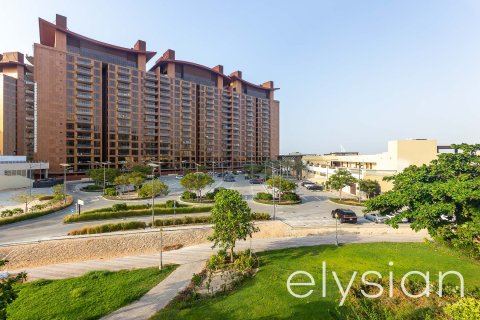 Apartamento en Palm Jumeirah, Dubai, 2 dormitorios, 153 m², № 37928 - foto 2