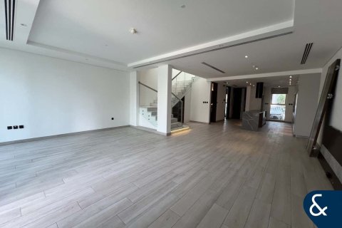 Villa in Jumeirah Village Circle, Dubai 4 bedrooms, 189 sq.m. № 76406 - photo 6