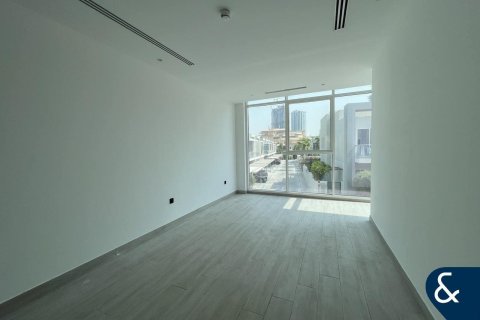 Villa in Jumeirah Village Circle, Dubai 4 bedrooms, 189 sq.m. № 76406 - photo 7