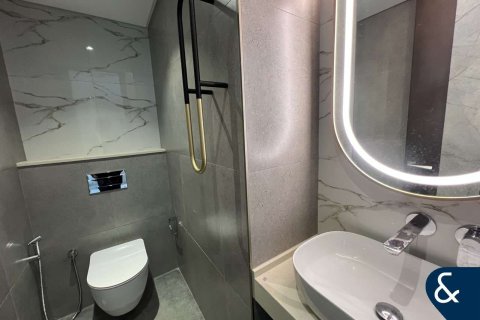 Villa in Jumeirah Village Circle, Dubai 4 bedrooms, 189 sq.m. № 76406 - photo 12