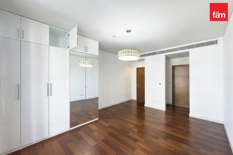 Снять в аренду квартиру в City Walk, Дубай: 3 спальни, 208.7м², № 95466 - фото 10