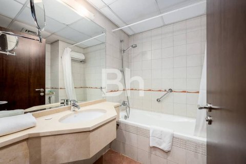 Снять в аренду апартаменты в отеле в Дубай Марине, Дубай: 2 спальни, 122м², № 23254 - фото 9