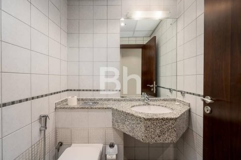 Снять в аренду апартаменты в отеле в Дубай Марине, Дубай: 2 спальни, 122м², № 23254 - фото 12