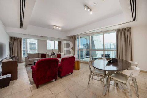 Снять в аренду квартиру в Дубай Марине, Дубай: 2 спальни, 195м², № 23257 - фото 1