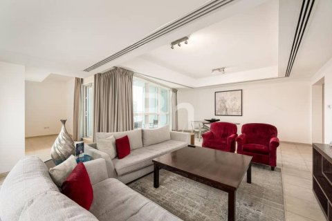 Снять в аренду квартиру в Дубай Марине, Дубай: 2 спальни, 195м², № 23257 - фото 19