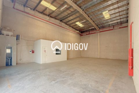 Almacén en Dubai, 7804.6 m², № 121131